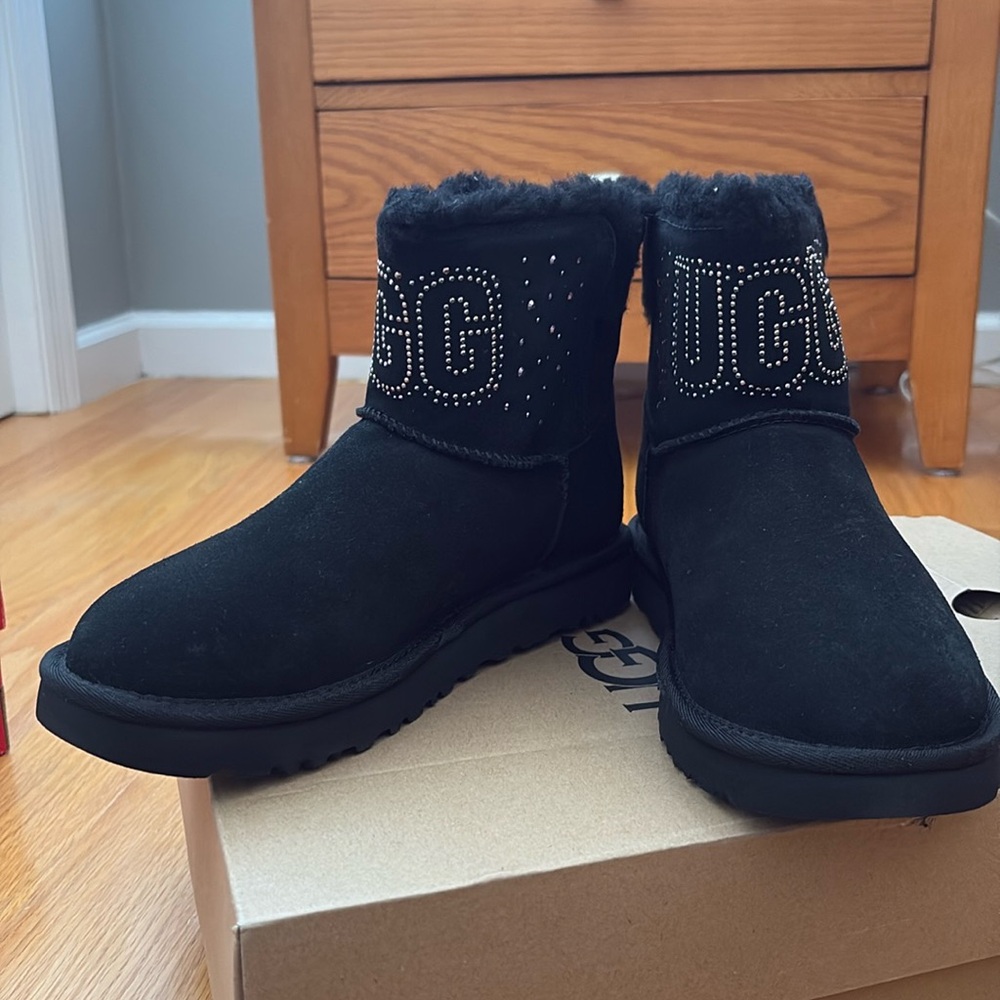 Ugg mini boots